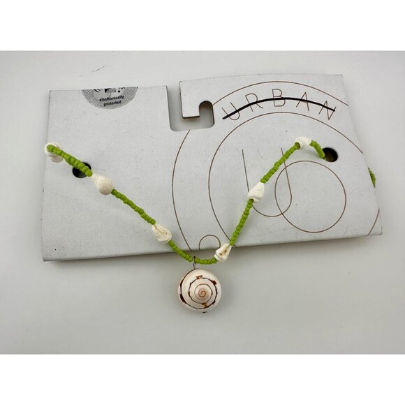Urban Outfitters Green & Shell Beaded Boho Necklace - Picture 1 of 5